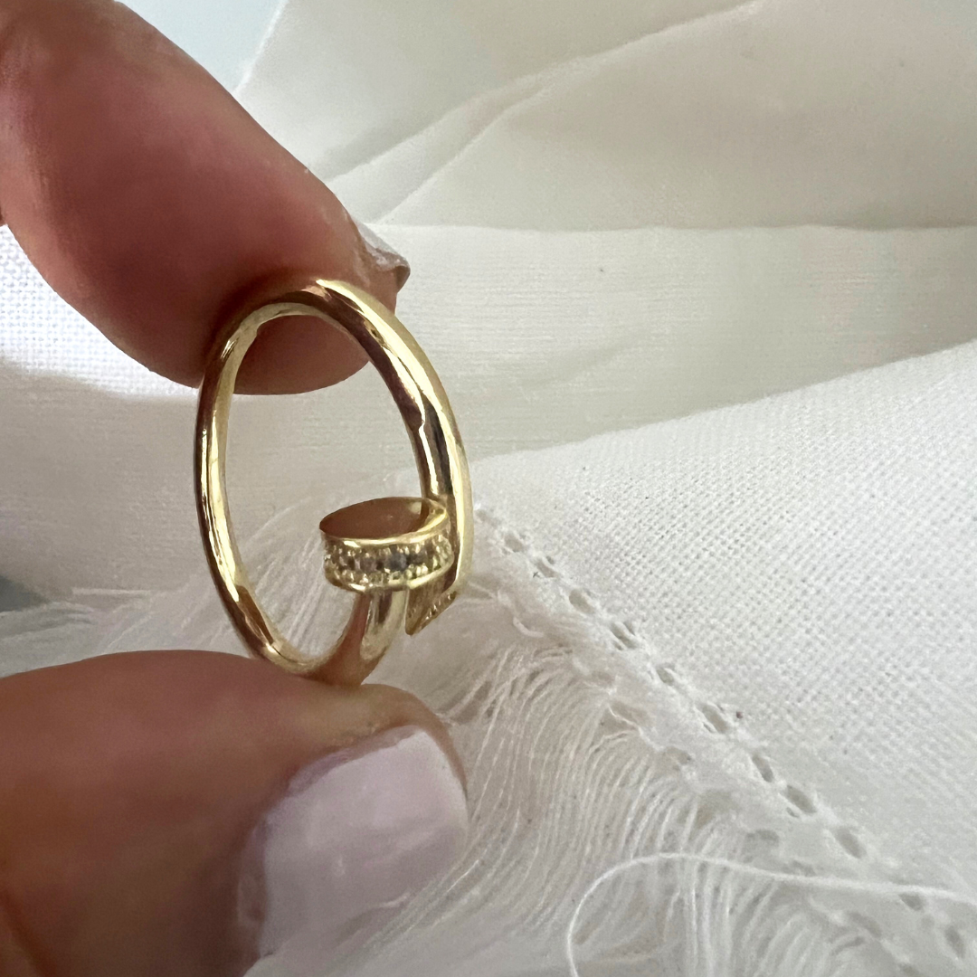 Anillo Clavo