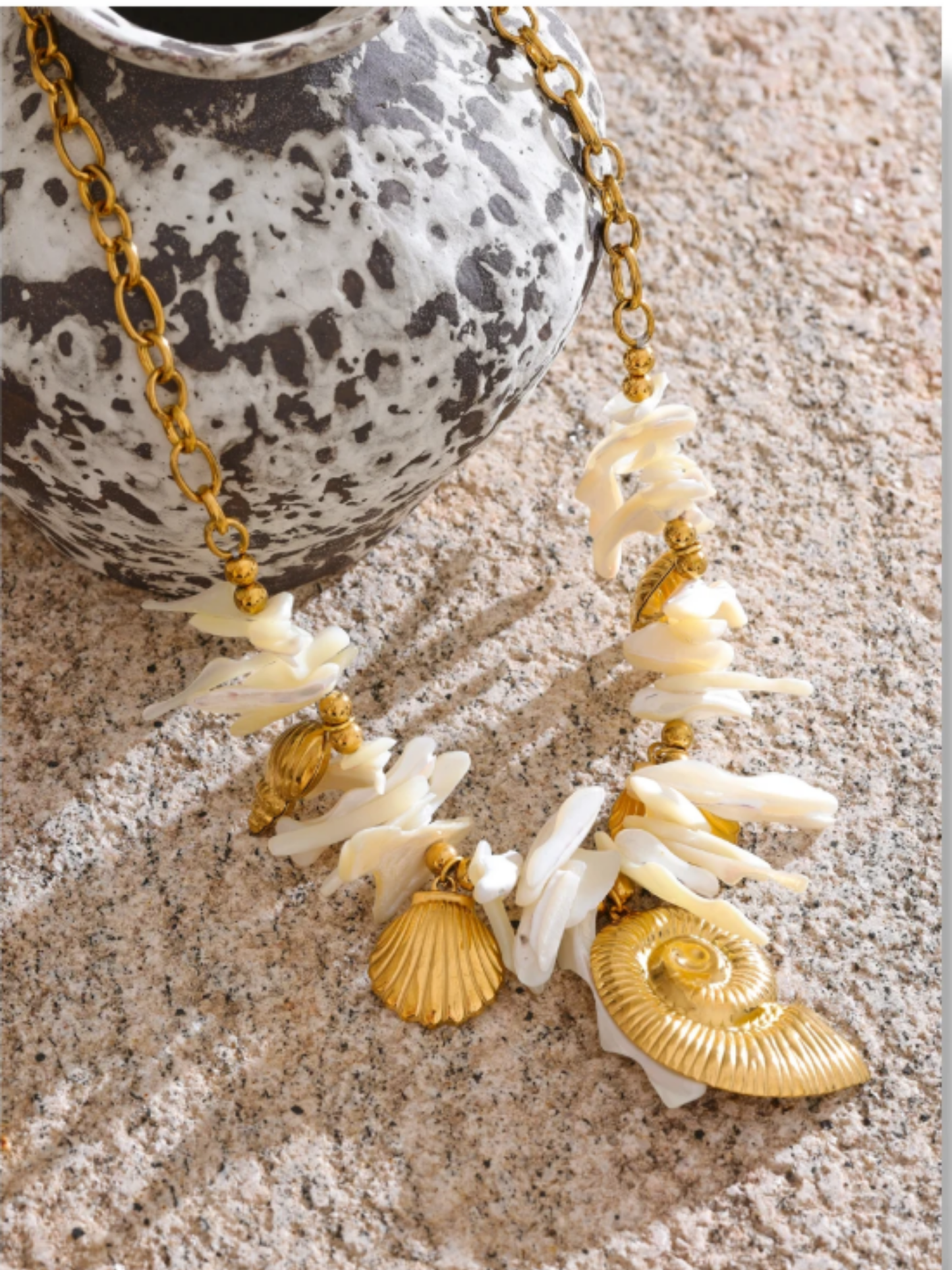 Collar Gota de Concha
