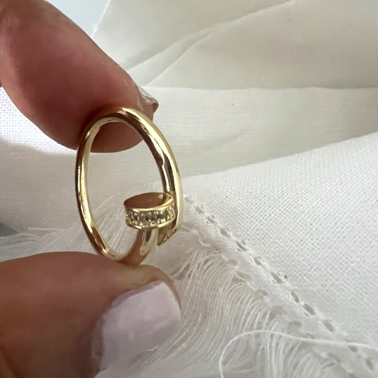 Anillo Clavo
