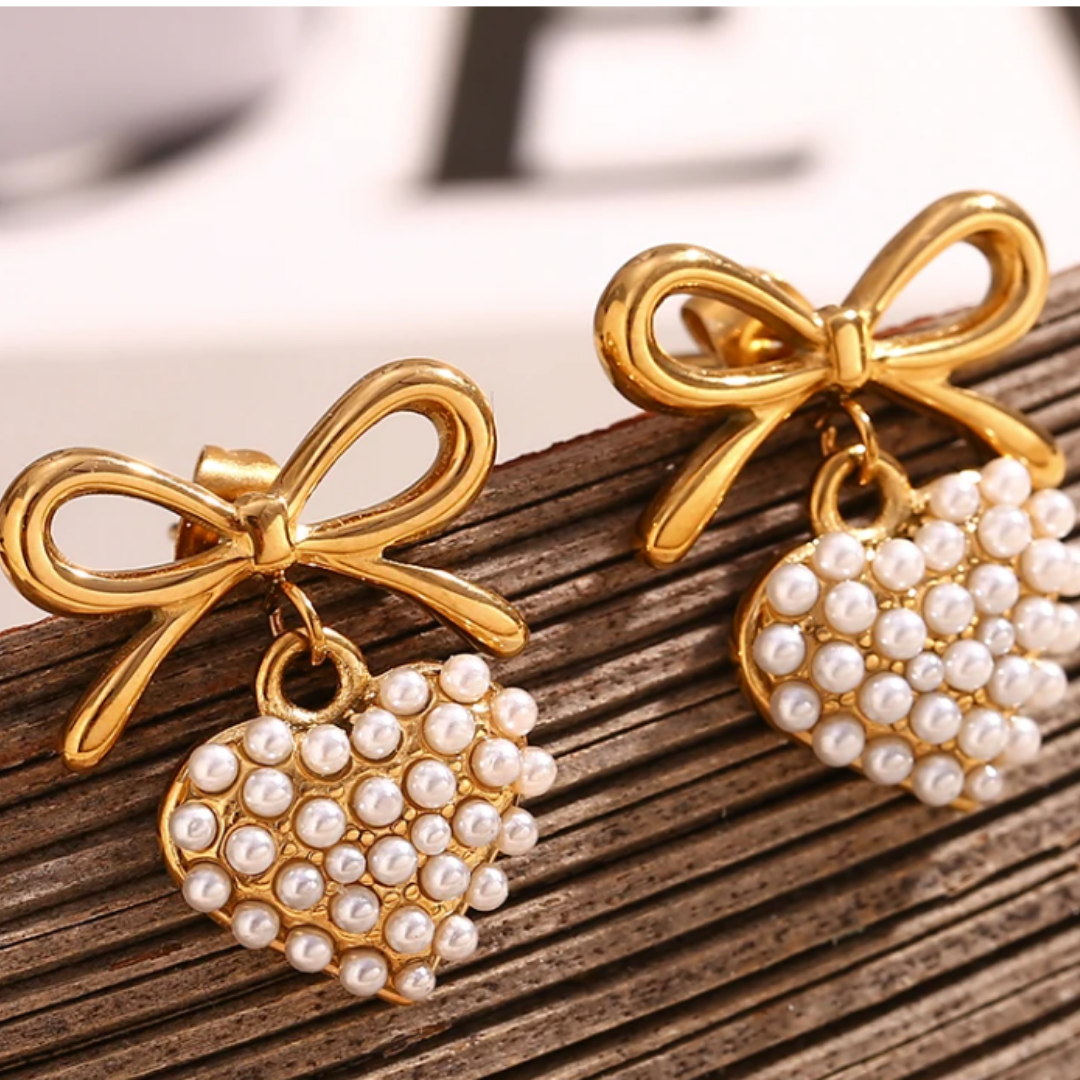 Arete amor de perlas