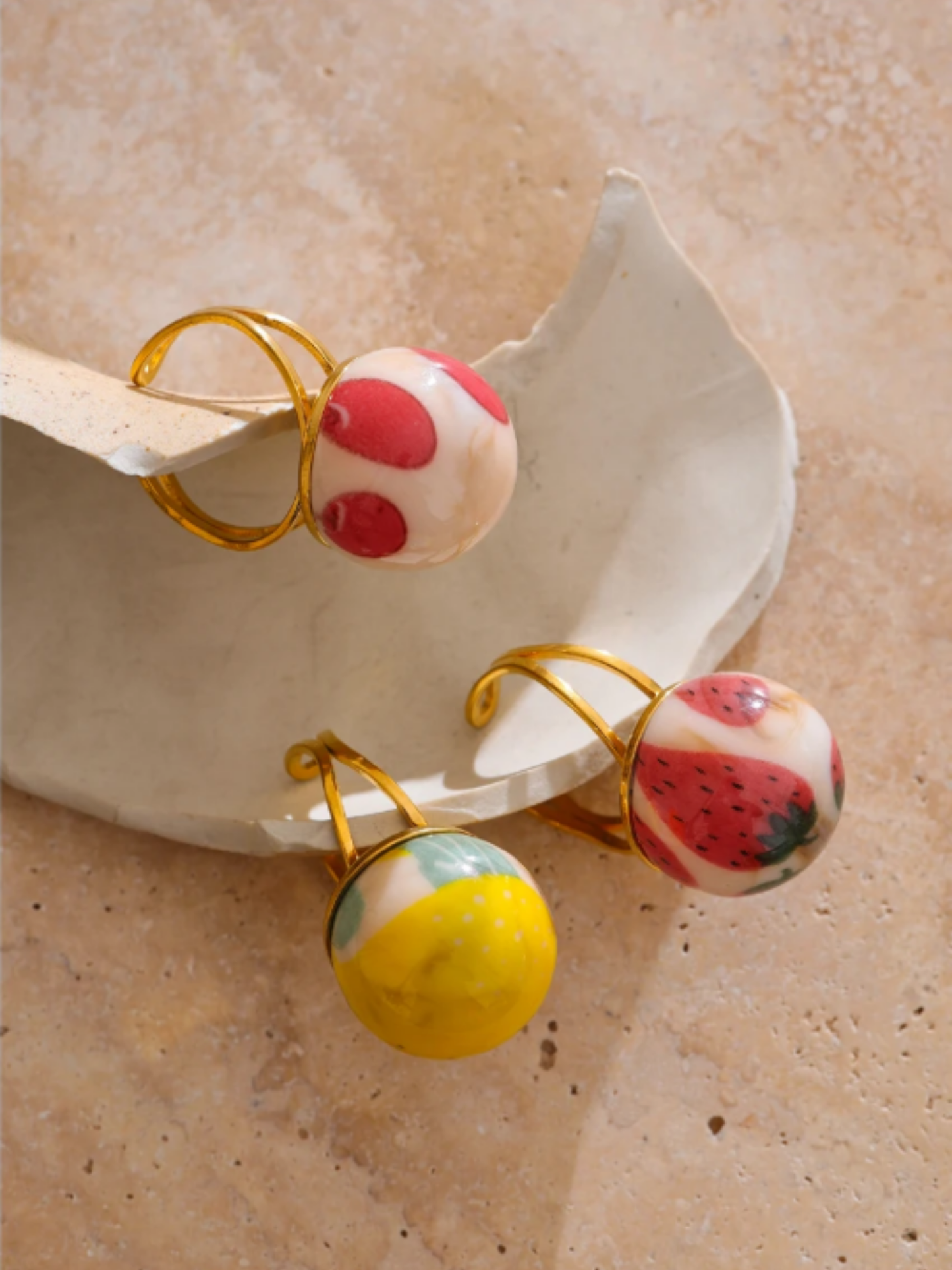 Anillo de Bola Fresa, Piña
