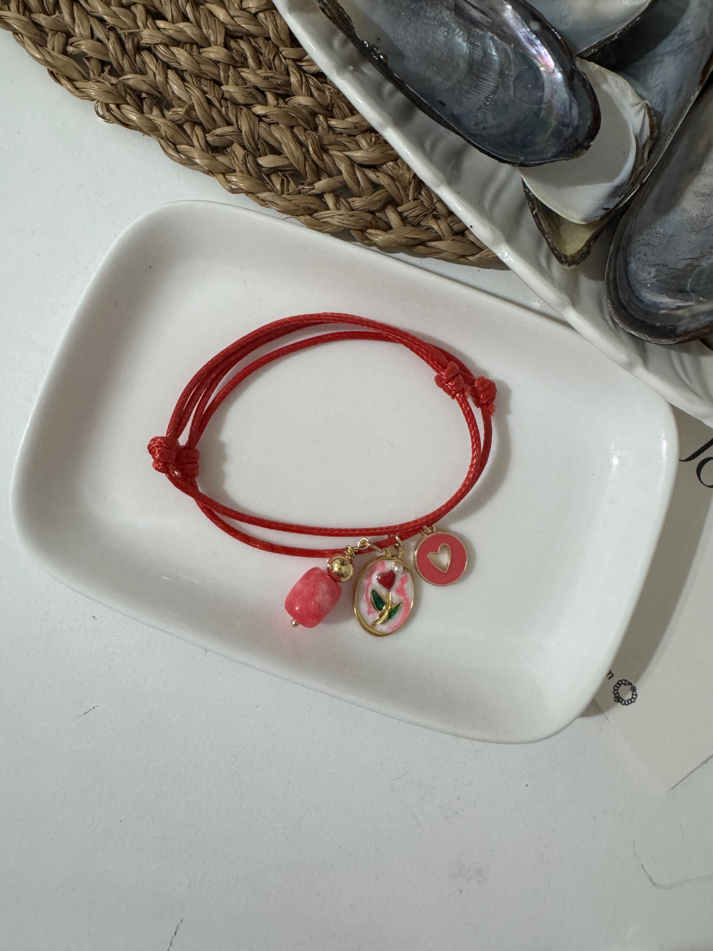 Pulseras en Hilo con Dijen